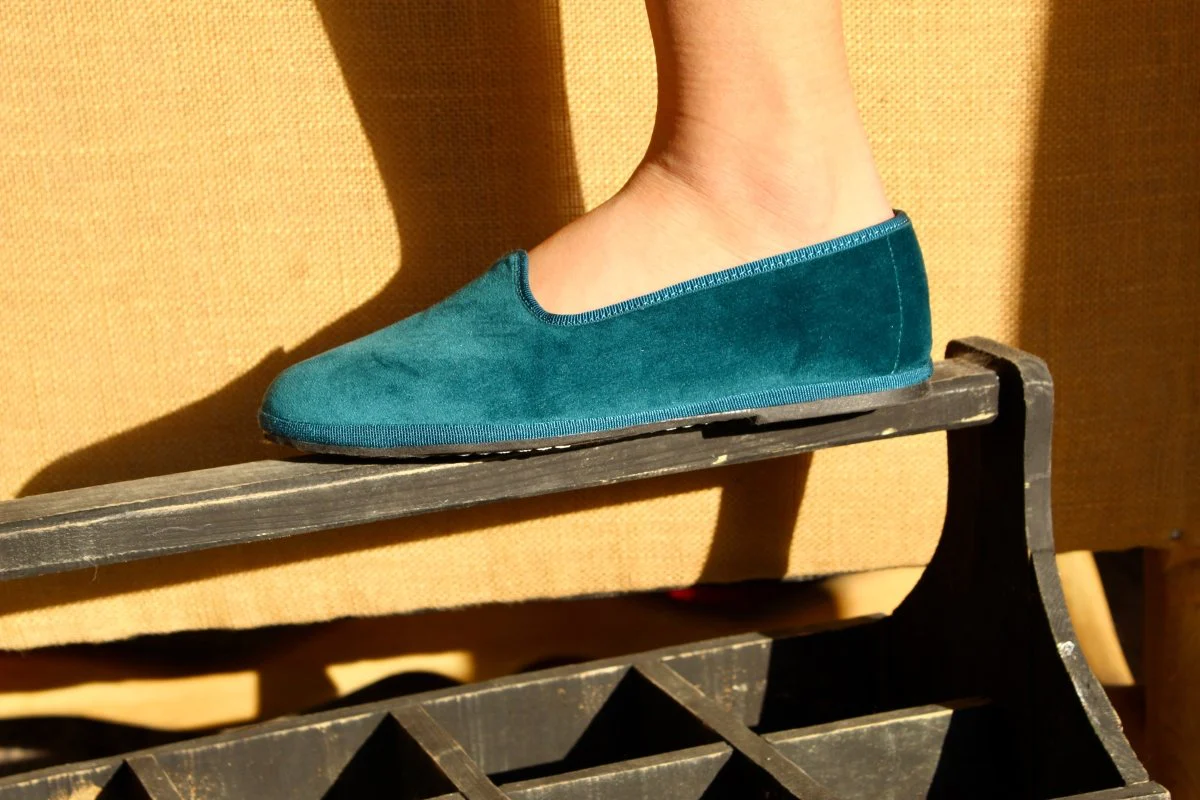 Mar Soreli Tradizionale Friulane Women’s Leather Petrolio - Image 5